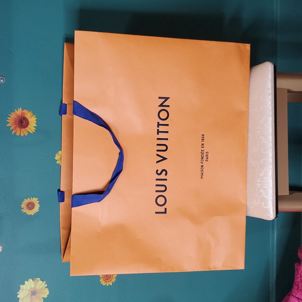 Louis Vuitton Vibrant Orange Shopping Bags Handles - Picture 3 of 4